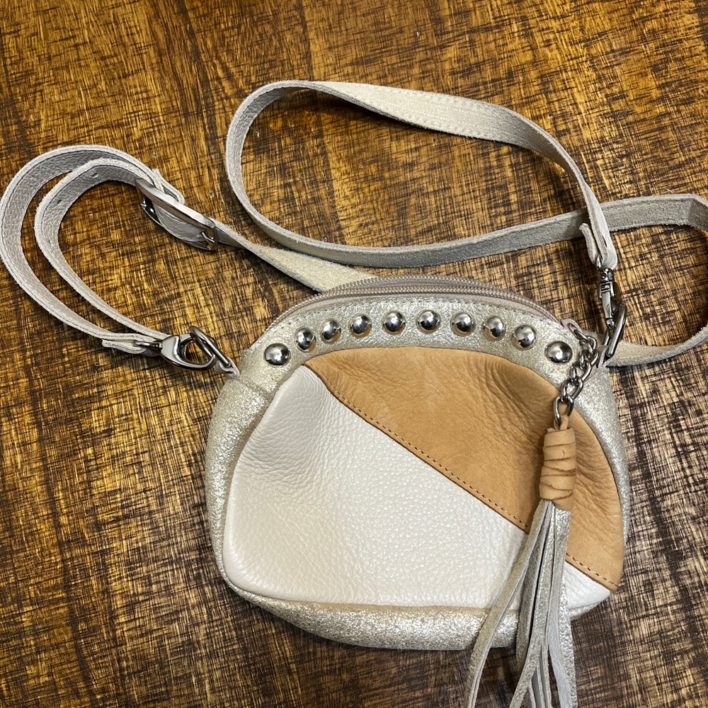 Chic White and Tan Crossbody Bag with Tassel